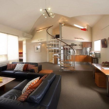 Twofourtwo Boutique Apartments Launceston Dış mekan fotoğraf