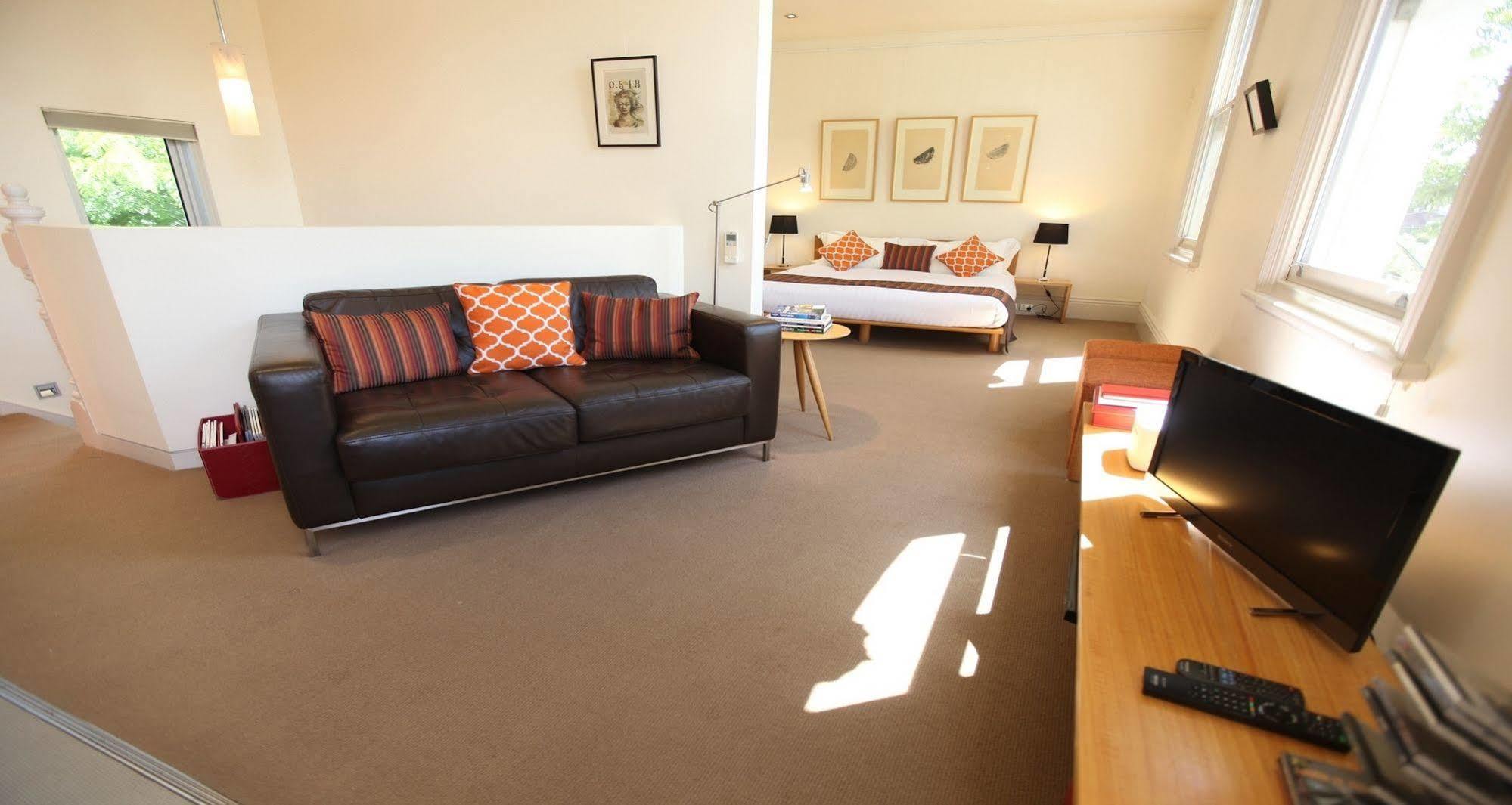 Twofourtwo Boutique Apartments Launceston Dış mekan fotoğraf