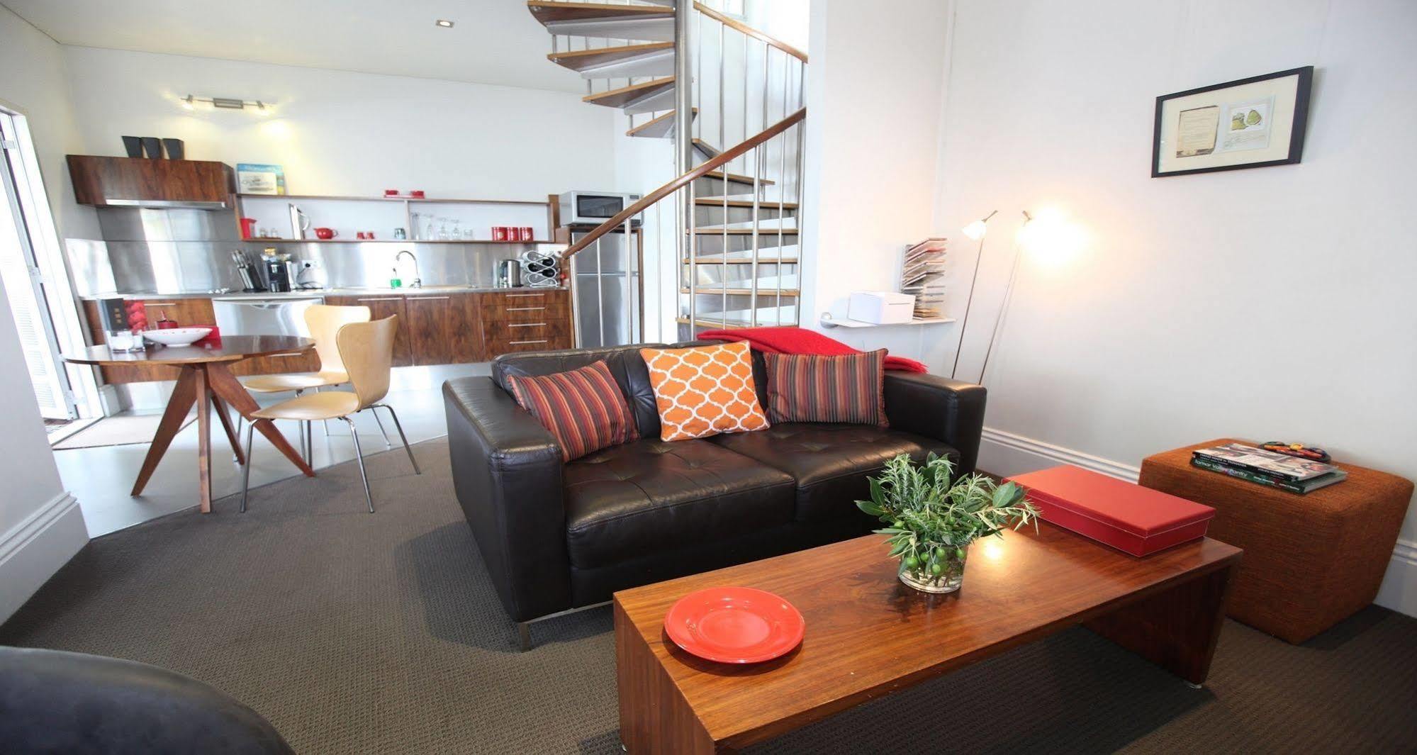 Twofourtwo Boutique Apartments Launceston Dış mekan fotoğraf